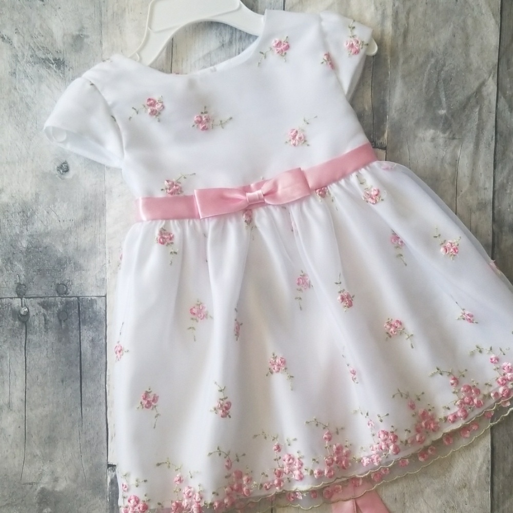 Beautiful white and pink floral dress